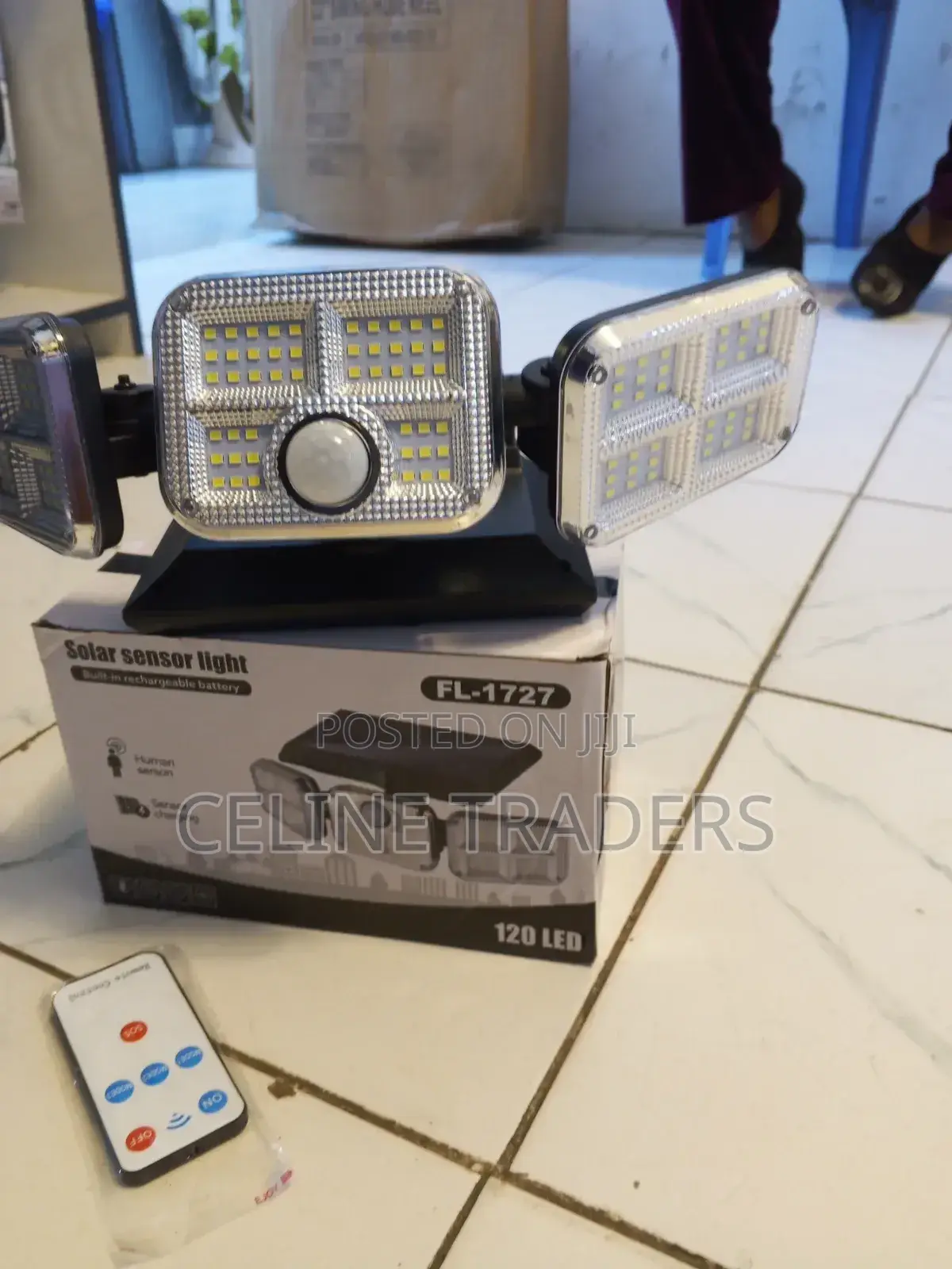 3 Head Solar Sensor Light