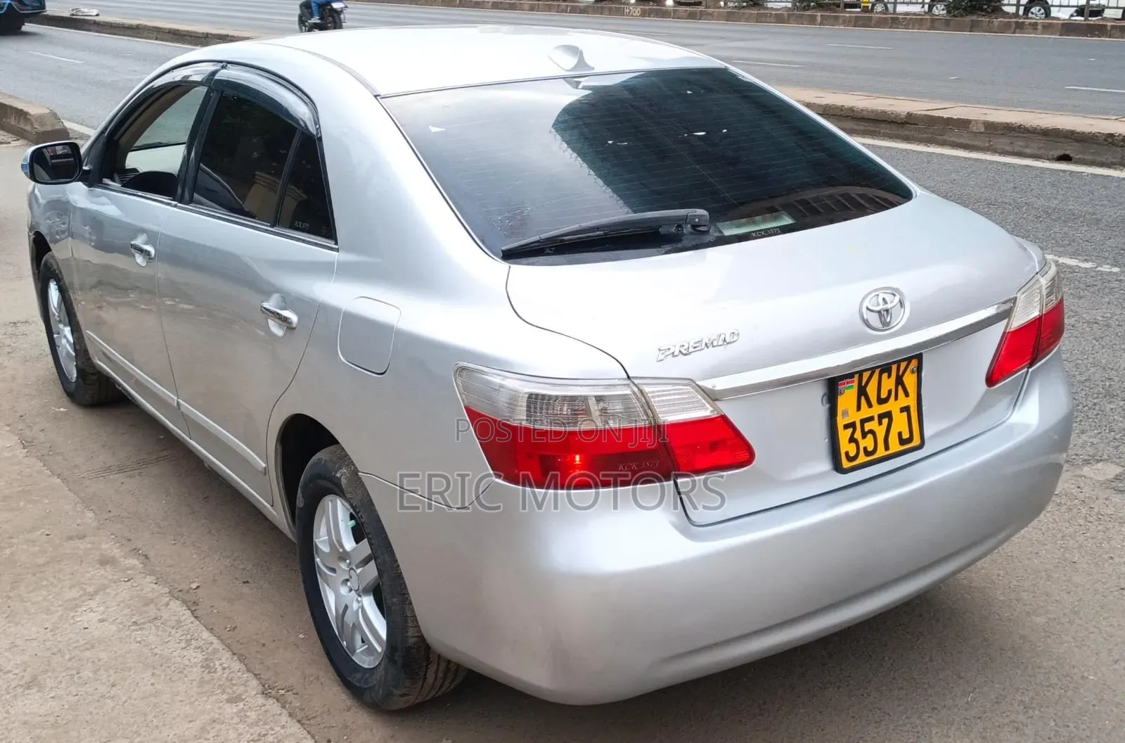 Toyota Premio 2010 Silver