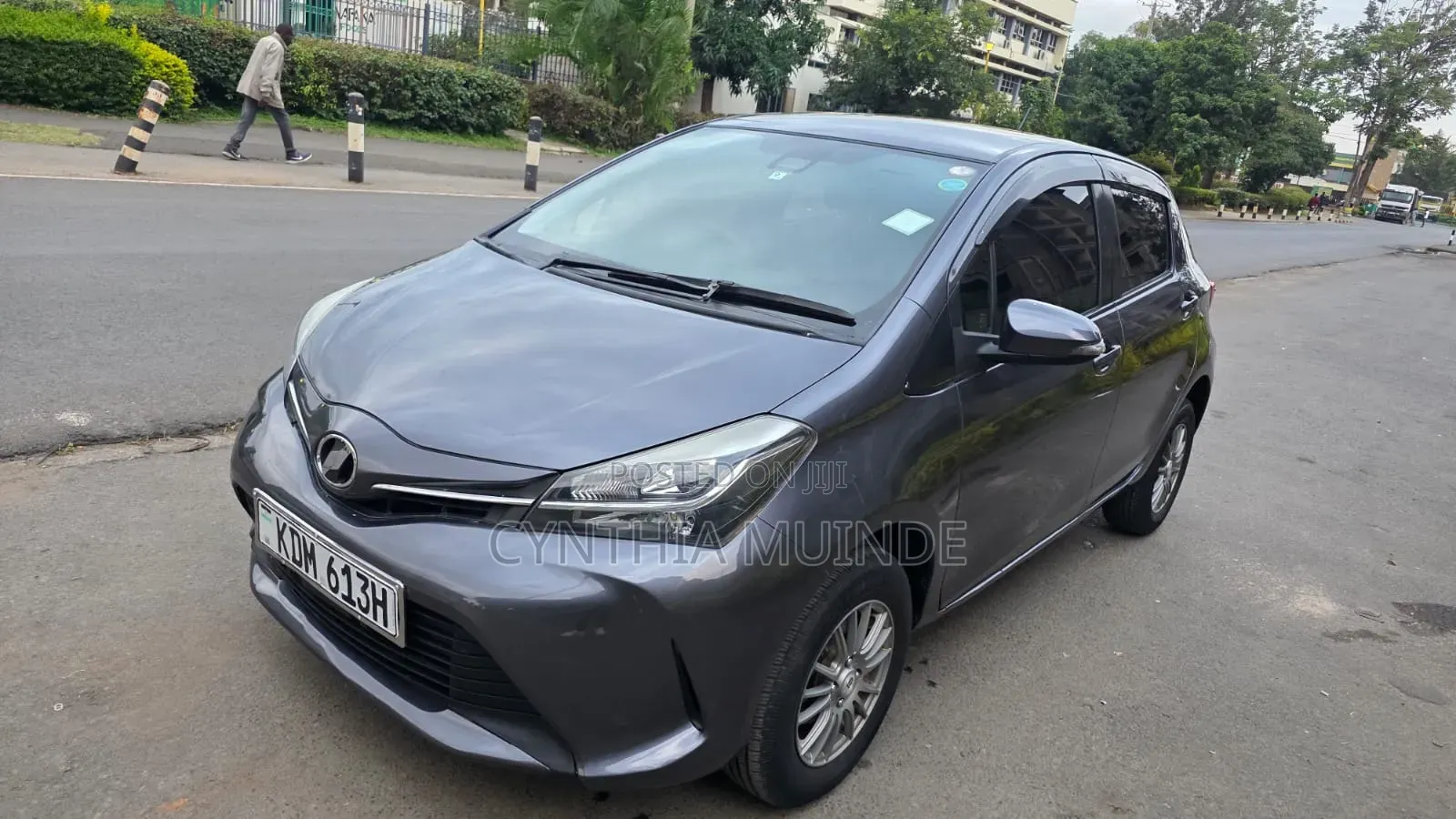 Toyota Vitz 2016 Gray