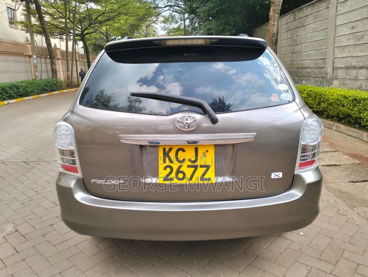 Toyota Corolla Fielder 2010 Gray