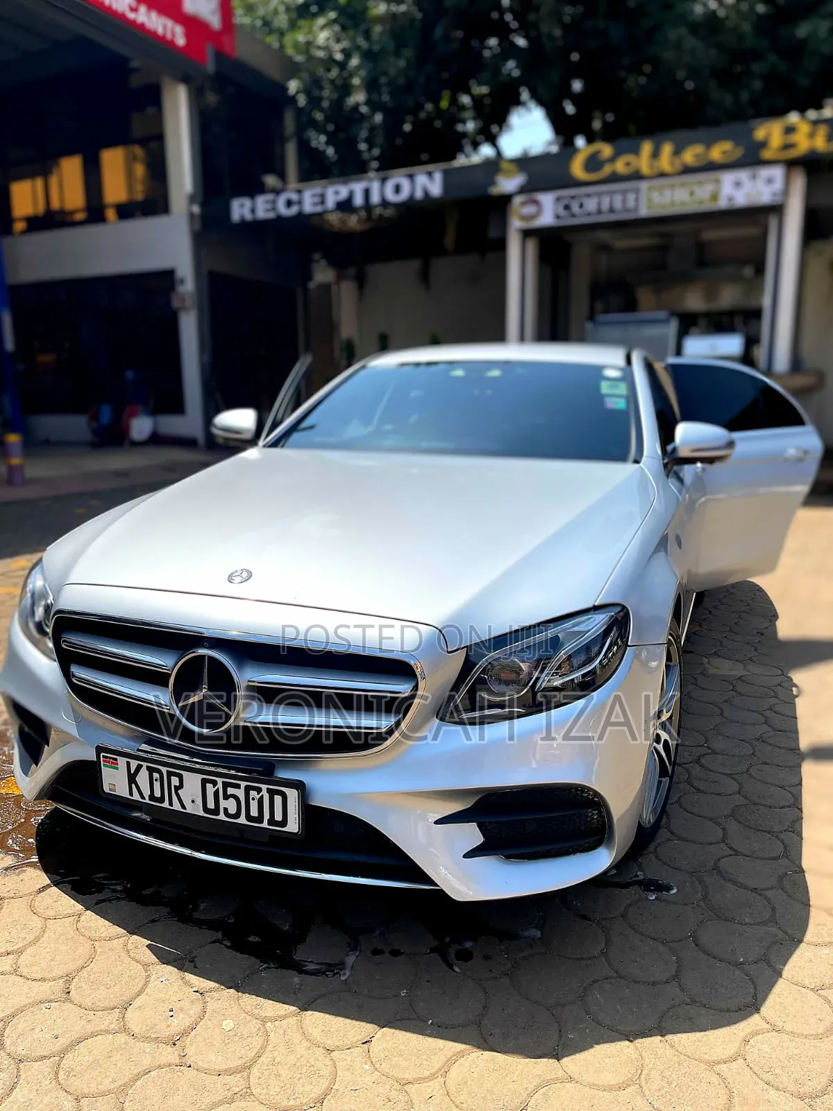 Mercedes-Benz E200 2017 Silver