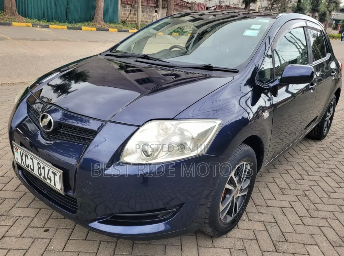 Toyota Auris 2009 Blue