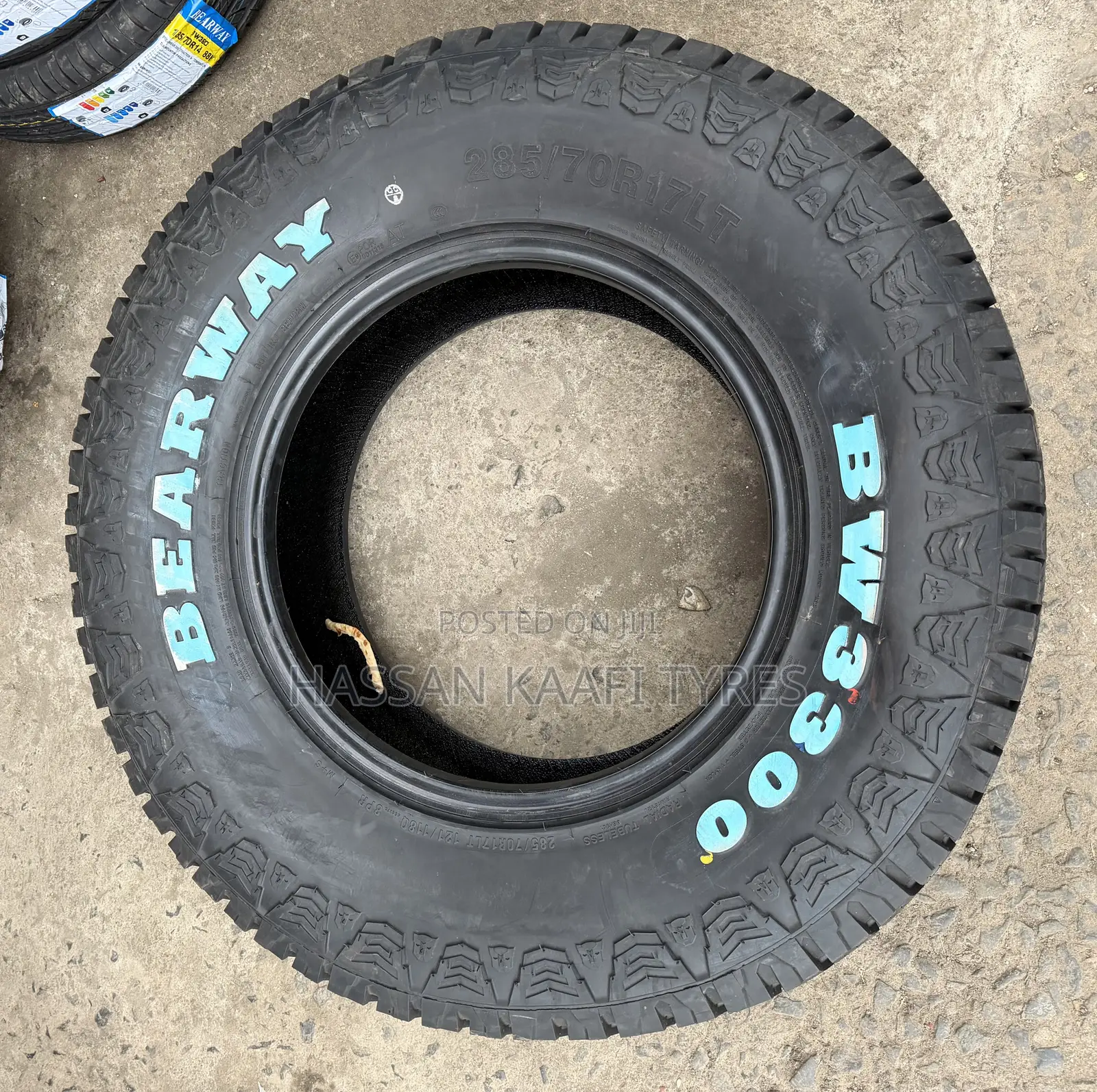 285/70r17 Bearway Tyre