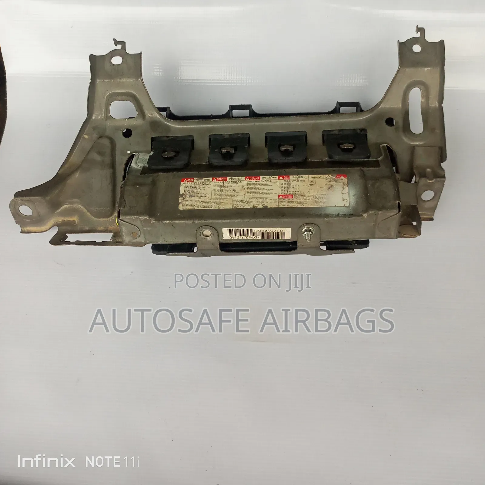Mitsubishi Lancer Knee Airbag