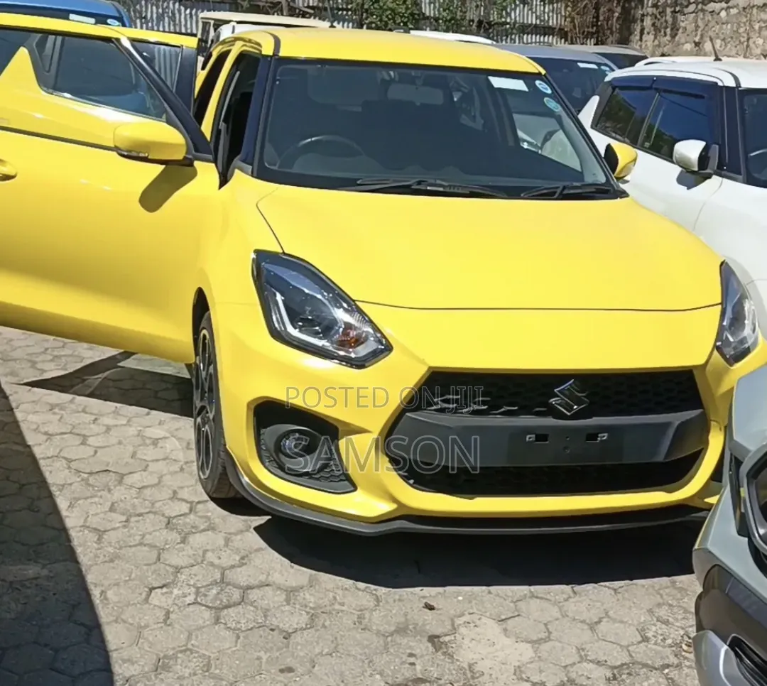 Suzuki Swift 2019 Yellow