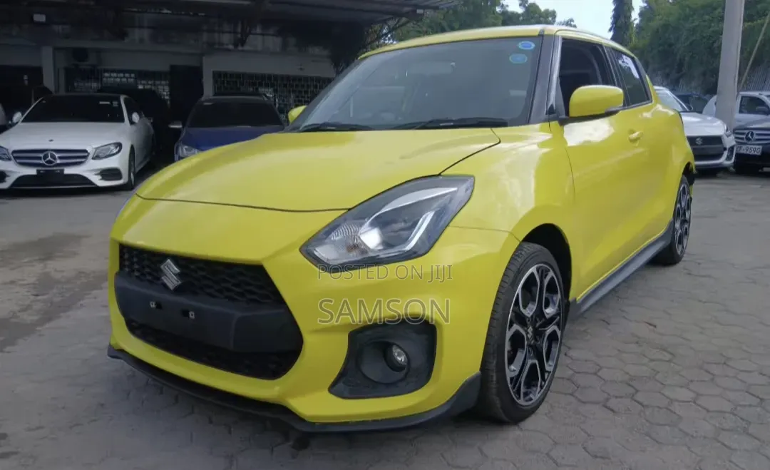 Suzuki Swift 2019 Yellow