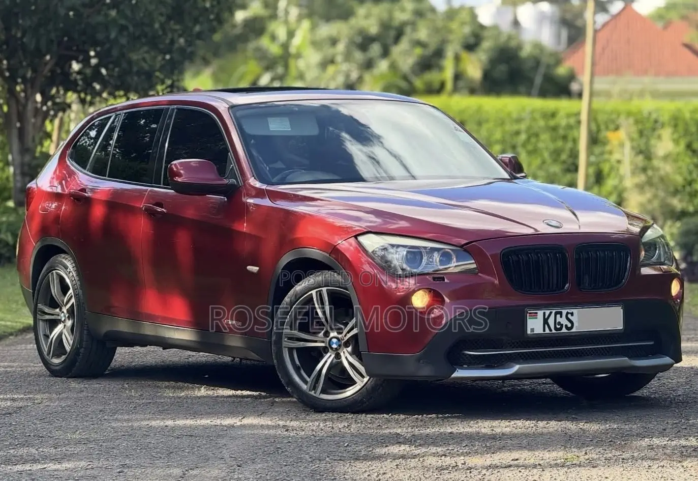 BMW X1 2011 Maroon