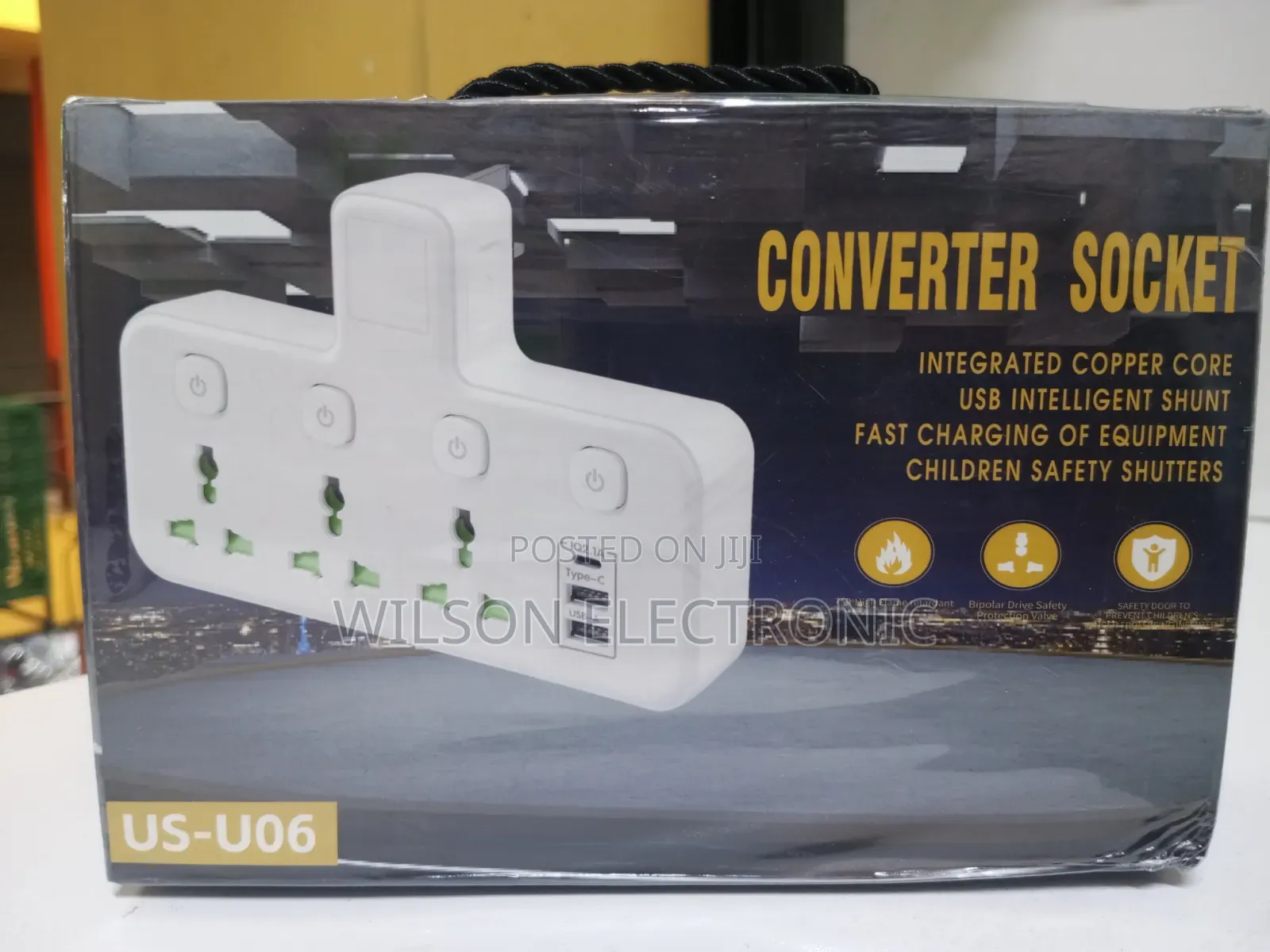 Converter Socket. 3- Ways Us-U06