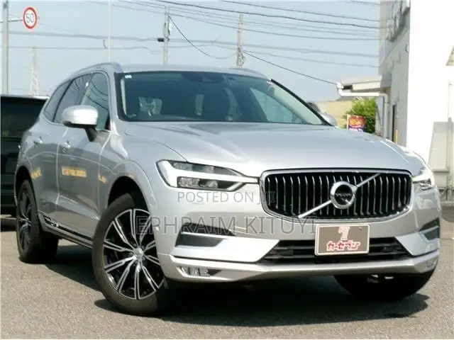 Volvo XC60 2019 Silver