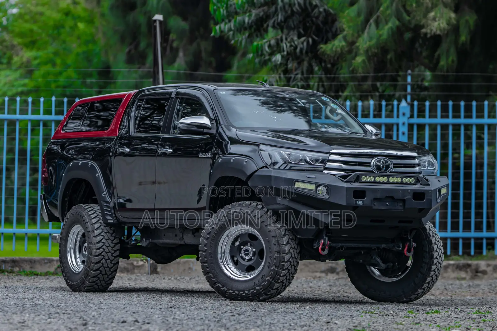 Toyota Hilux 2018 Black