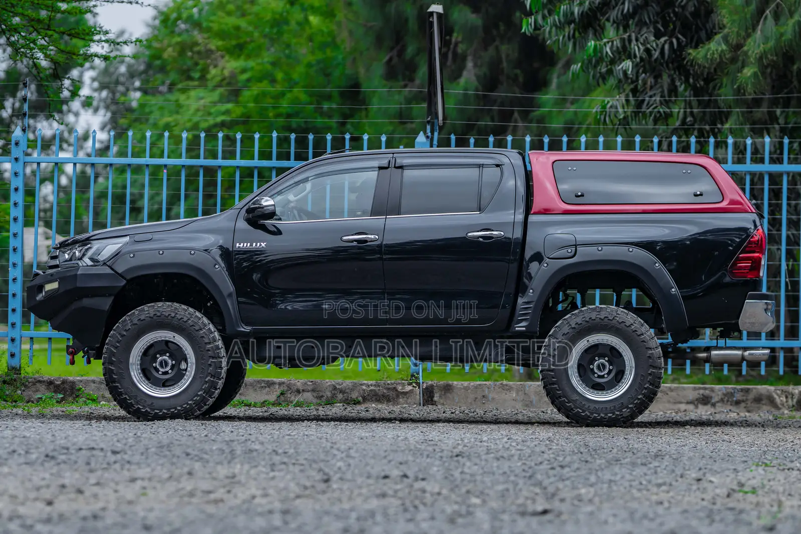 Toyota Hilux 2018 Black