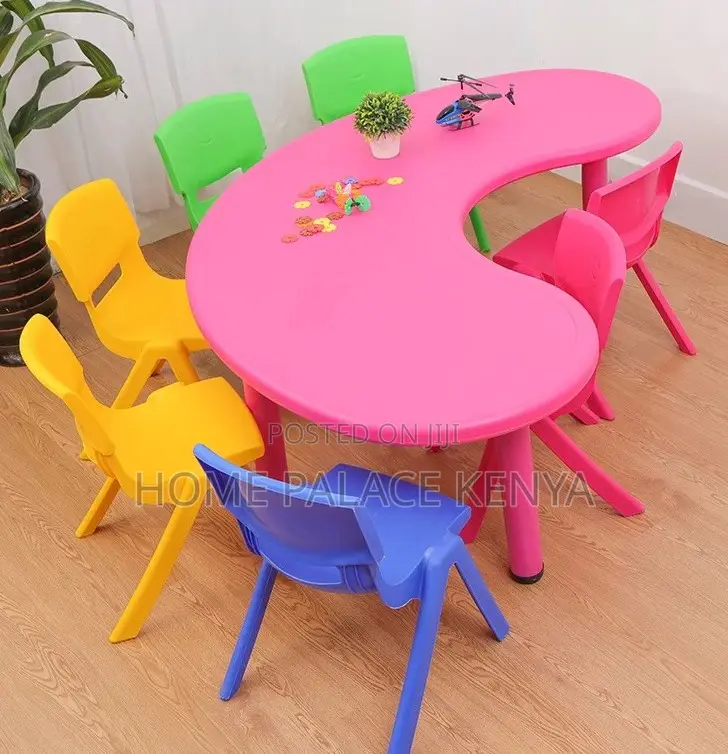 Moon Table: Plastic Curved Classroom Table With Groove