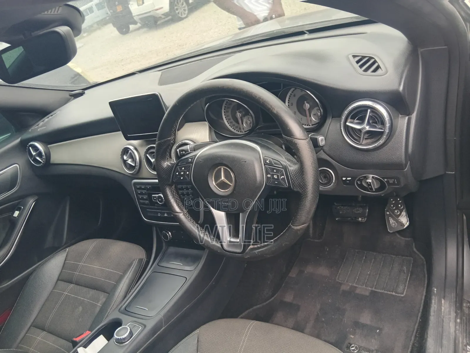Mercedes-Benz C180 2015 Gray