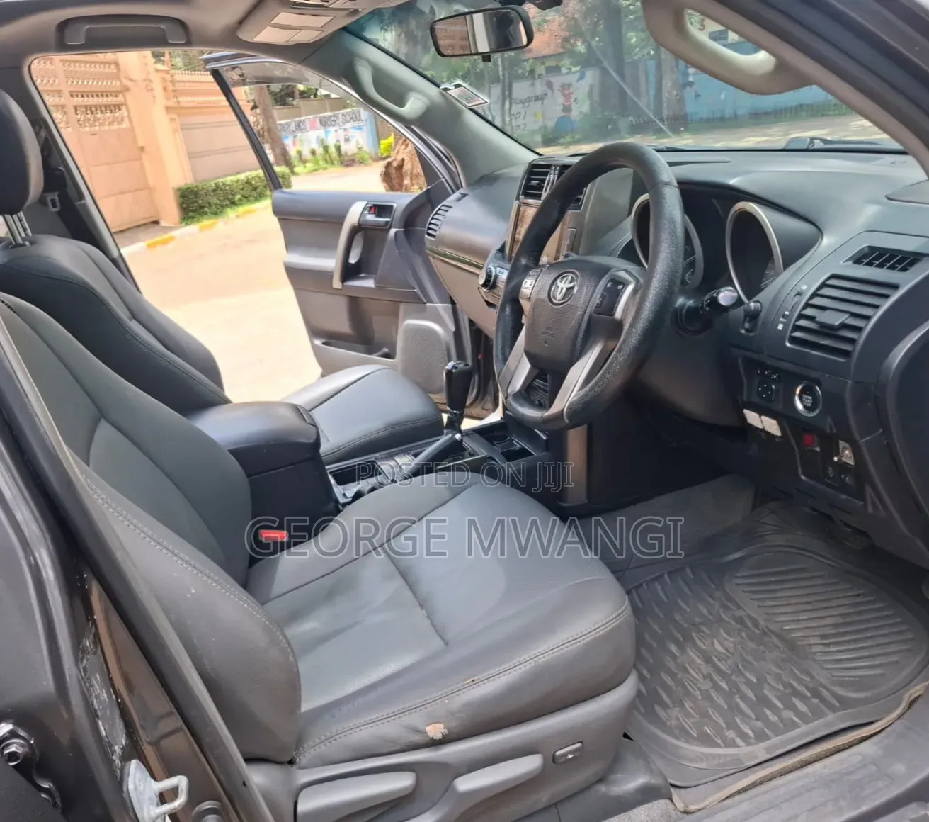 Toyota Land Cruiser Prado 2010 Gray
