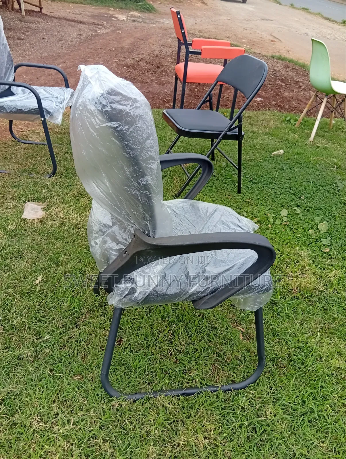 Mesh Visitors Chair