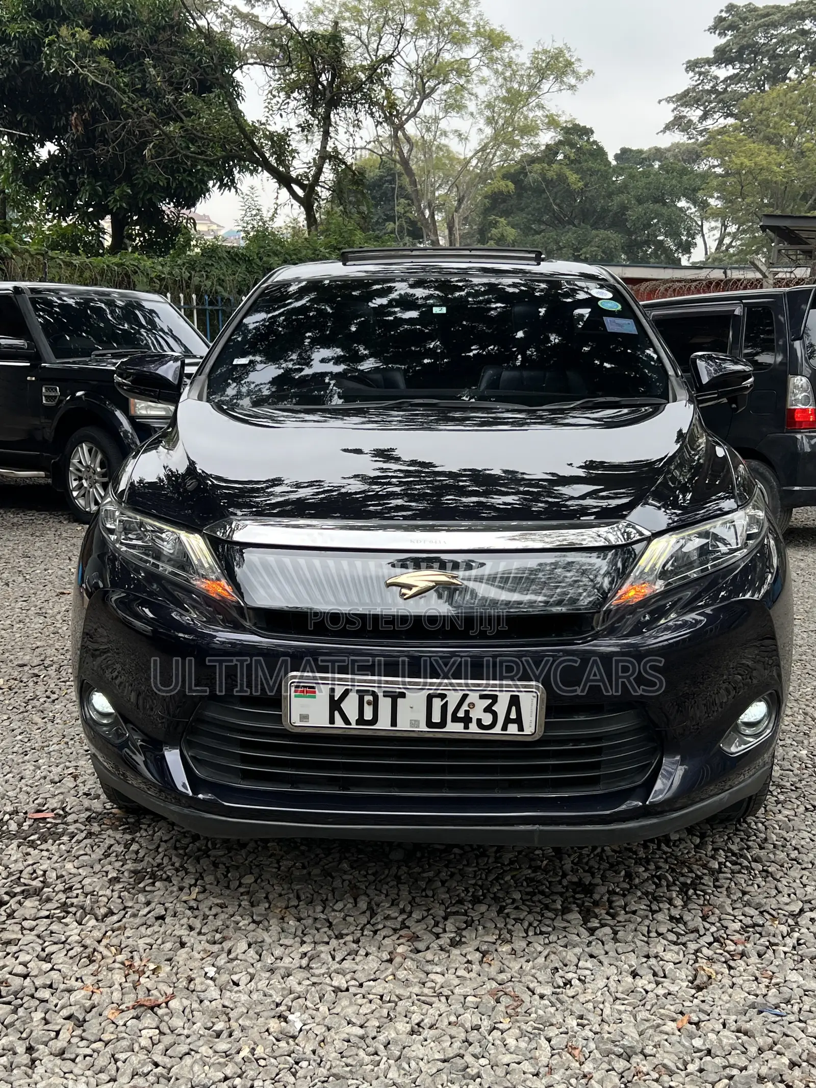 Toyota Harrier 2.0 2017 Purple