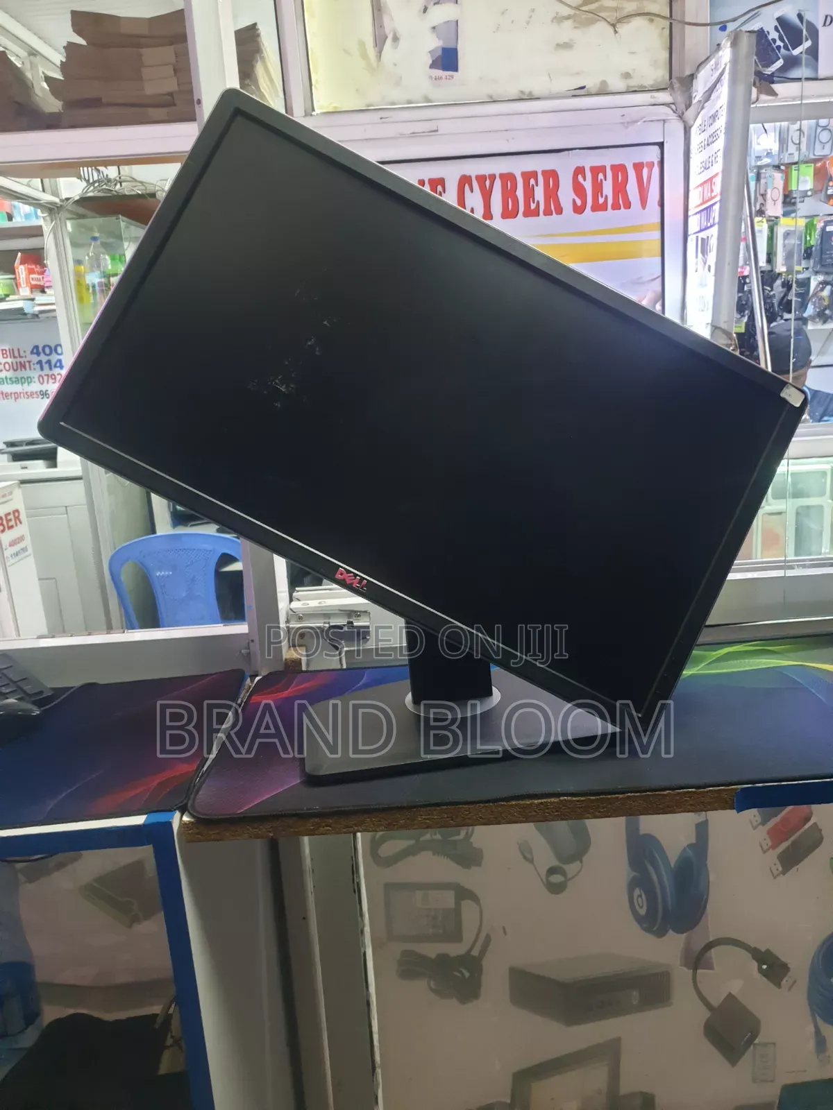 23"Monitor Convertible