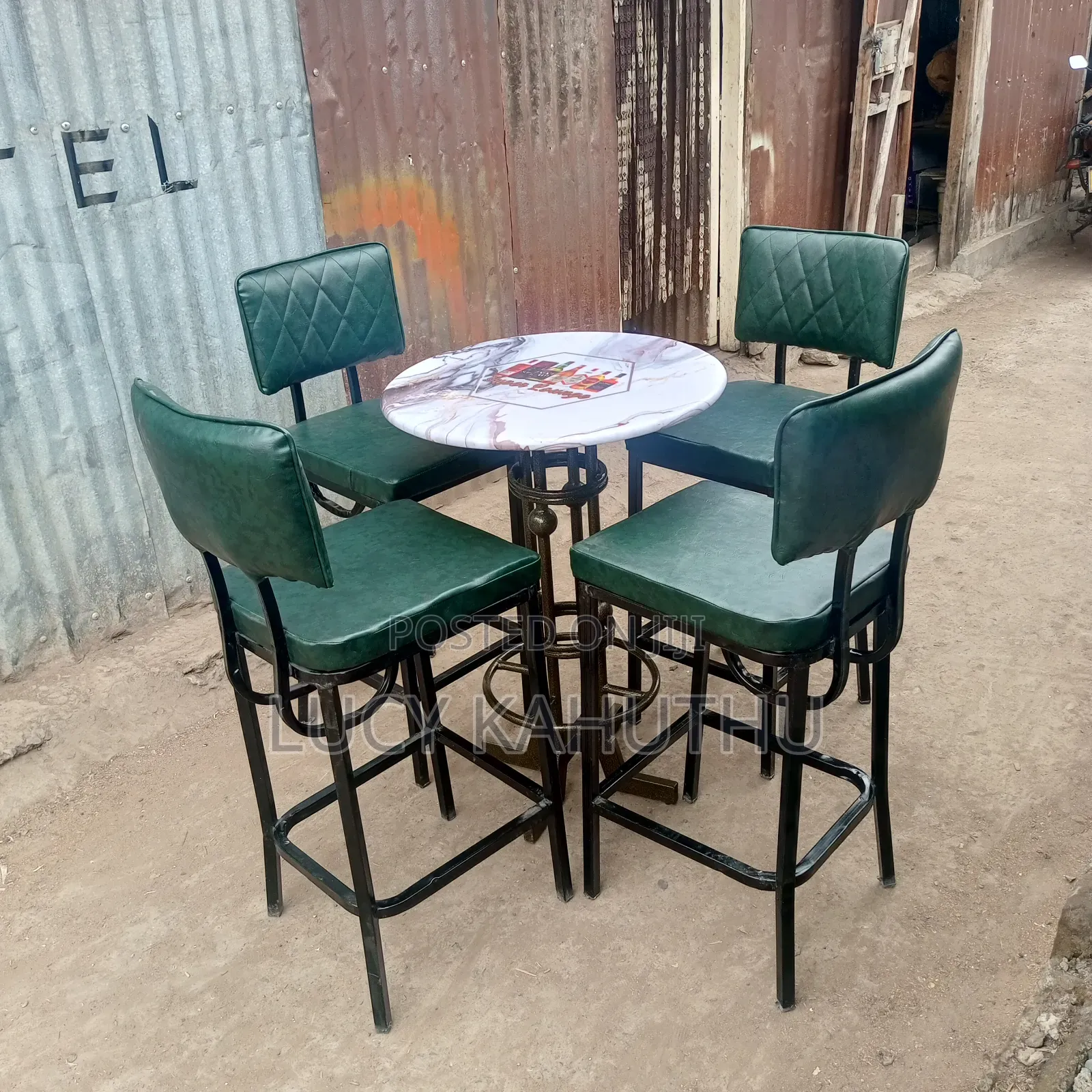 Stunning Restaurant Seats With Epoxy Table