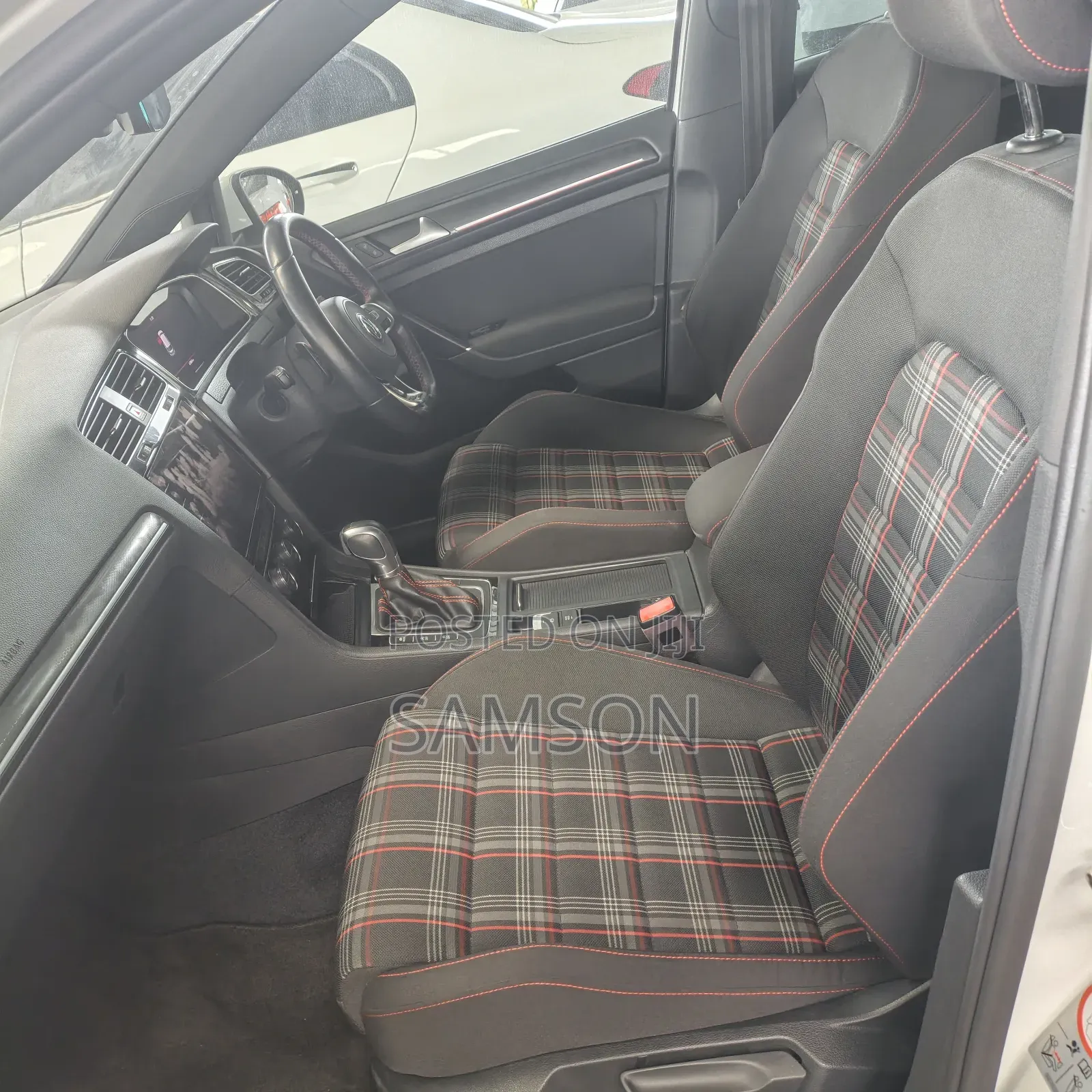 Volkswagen Golf GTI 2021 White