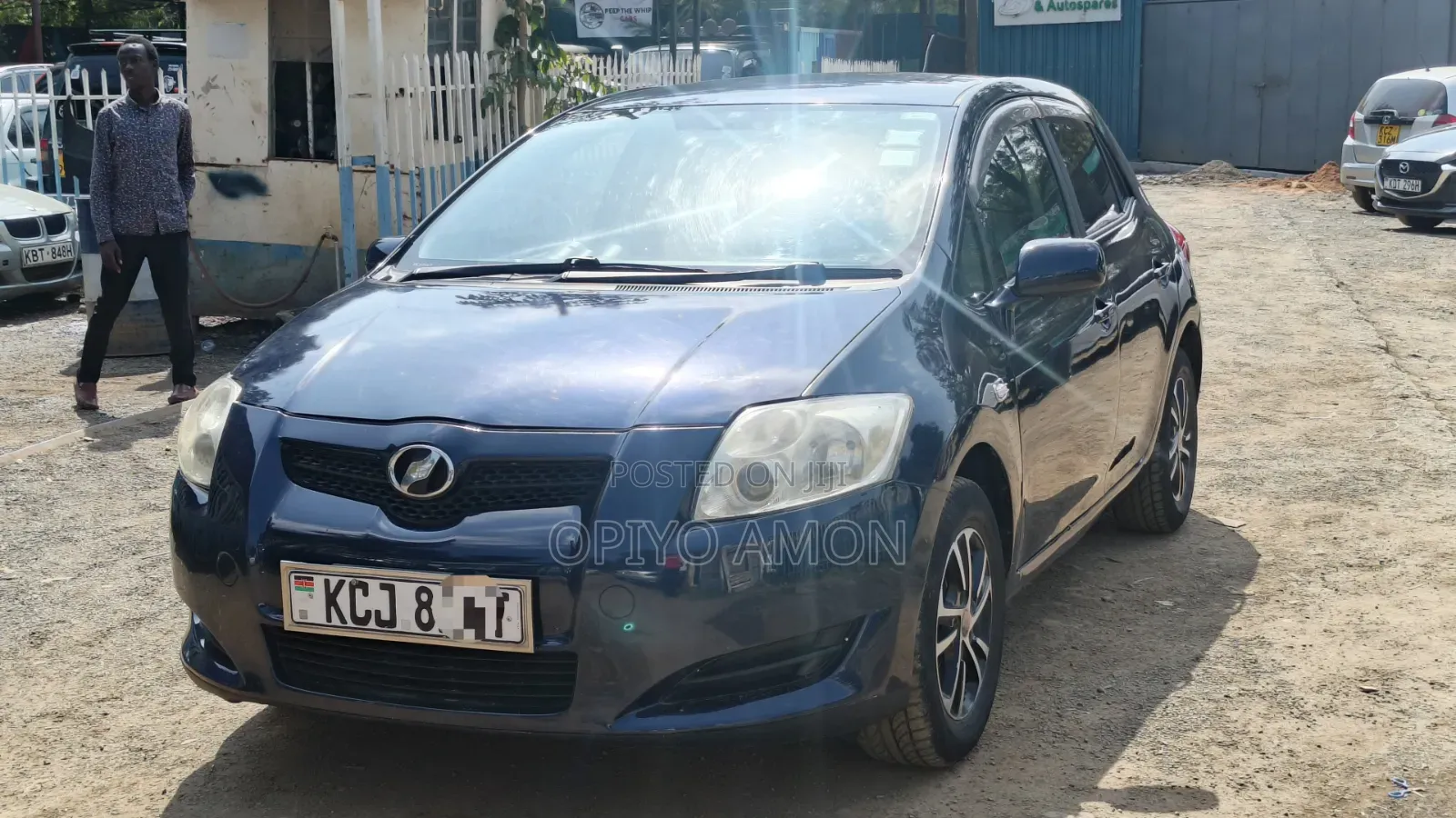 Toyota Auris 2009 Blue