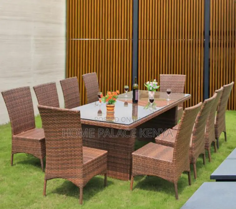 Outdoor Set: 8 Seater Rattan Outdoor Set