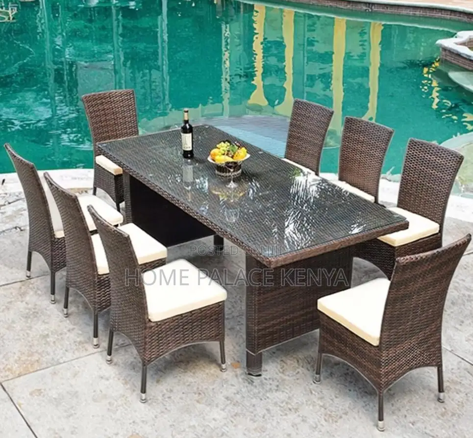 Outdoor Set: 8 Seater Rattan Outdoor Set