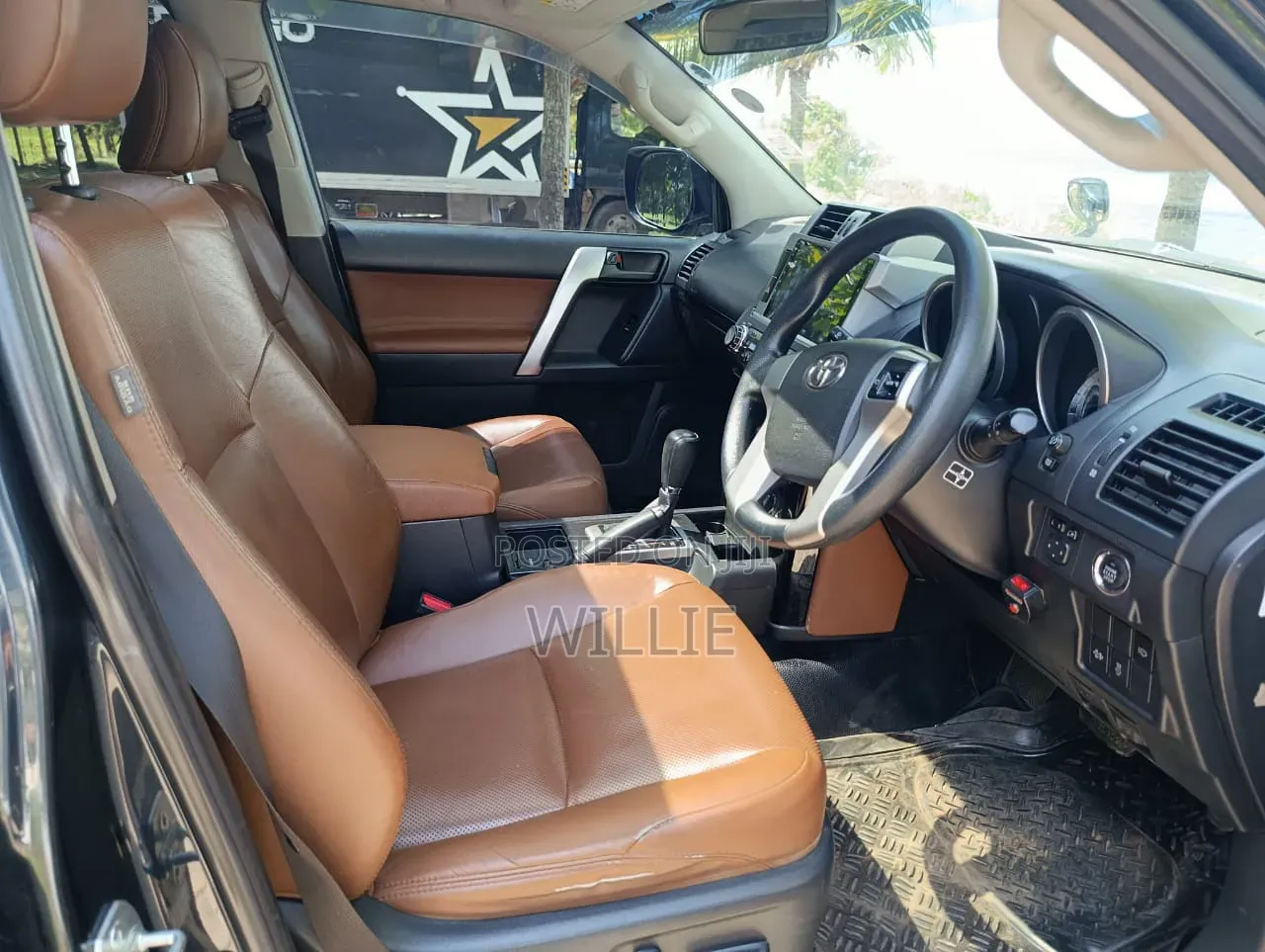 Toyota Land Cruiser Prado 2016 Black