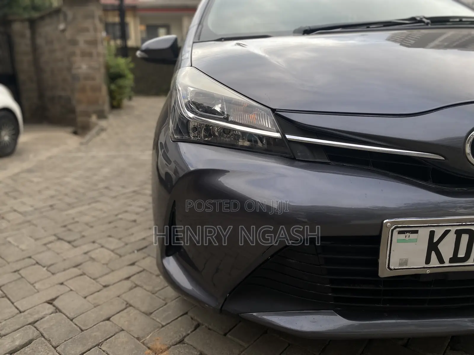 Toyota Vitz 2016 Gray