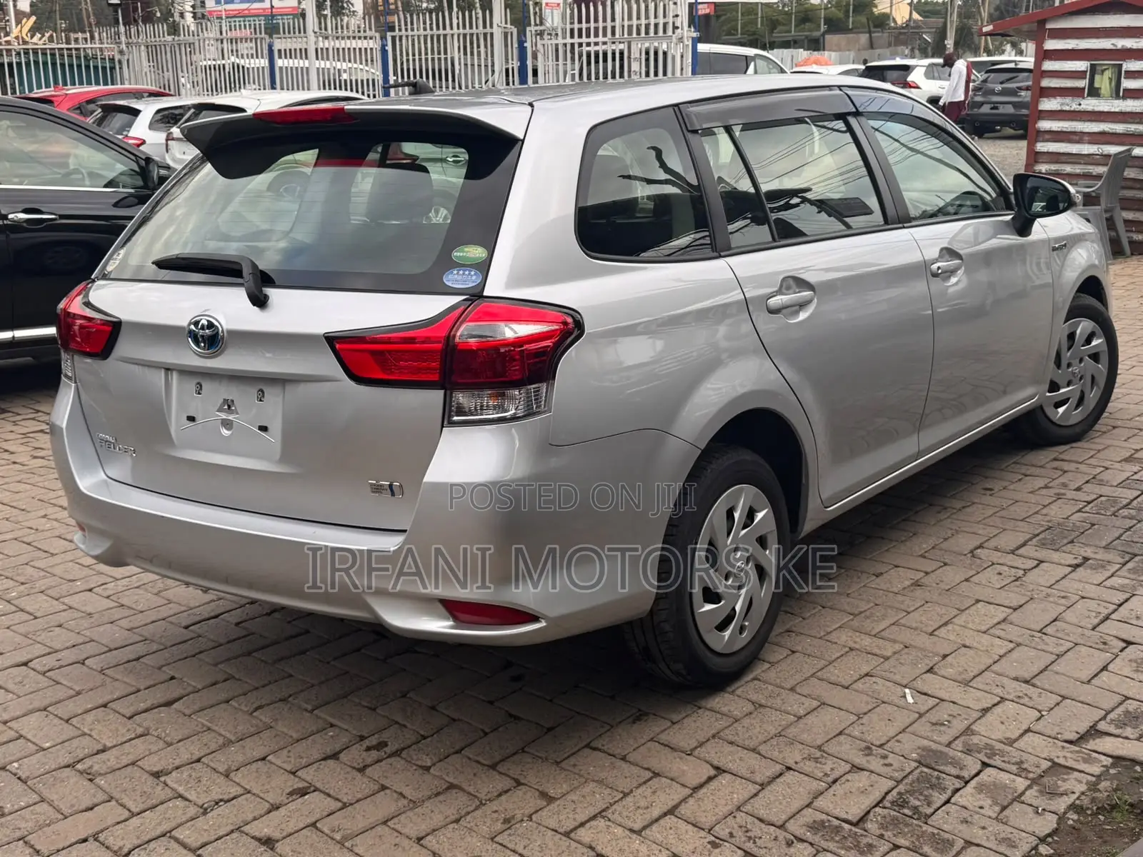 Toyota Corolla Fielder 1.5 Hybrid FWD 2020 Gray