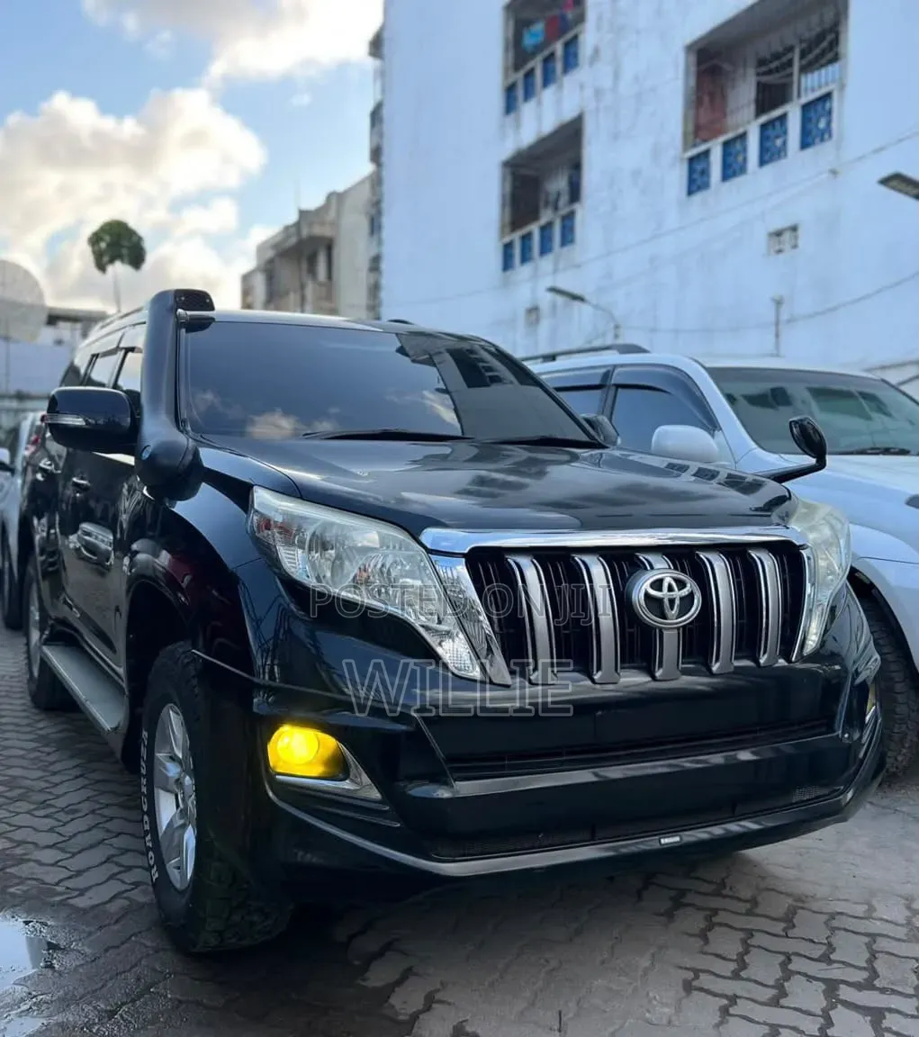 Toyota Land Cruiser Prado 2013 Black