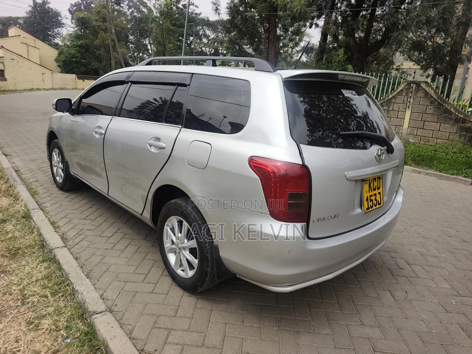 Toyota Corolla Fielder 2009 Silver