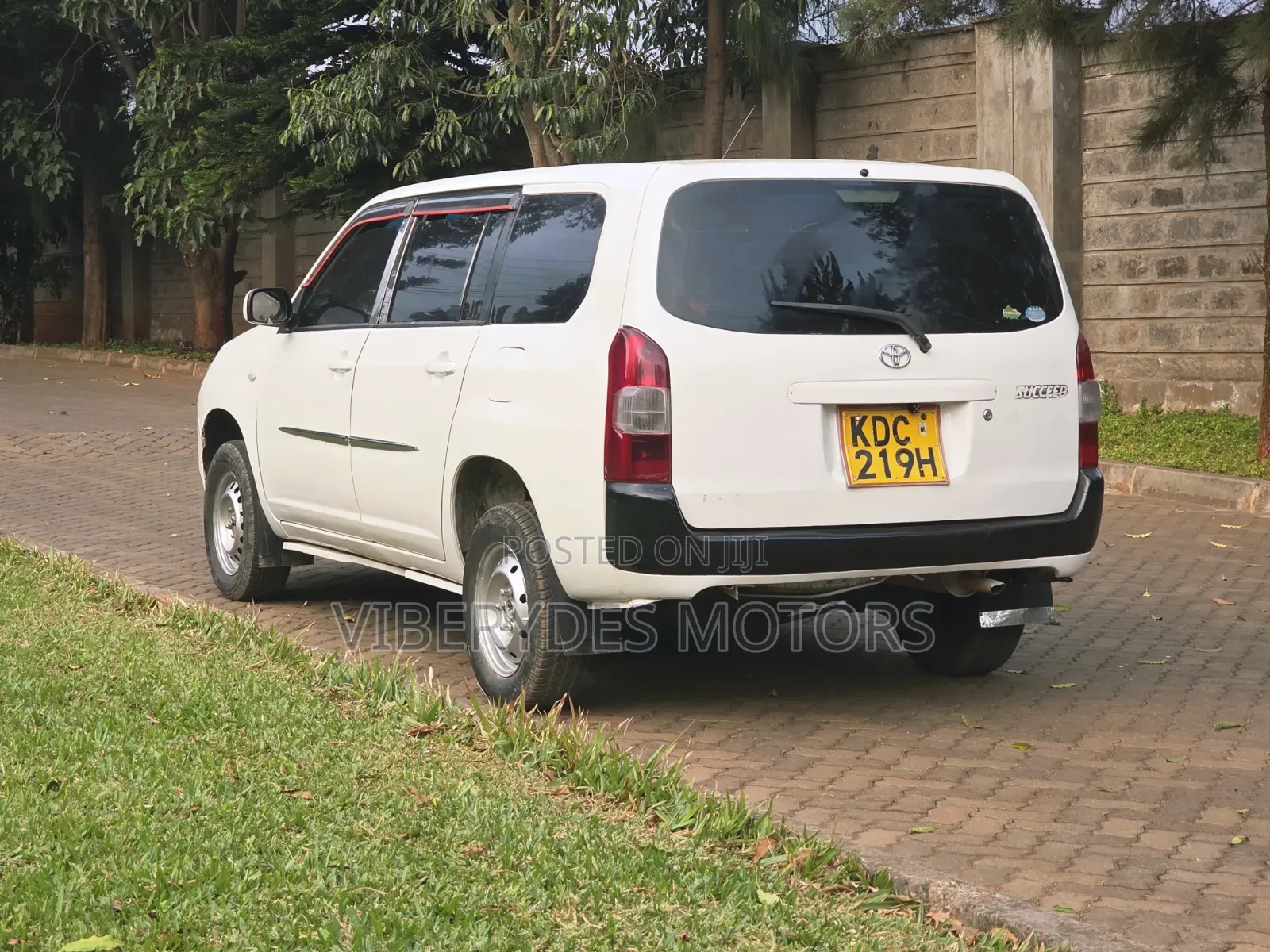 Toyota Succeed SV Premium 2014 White