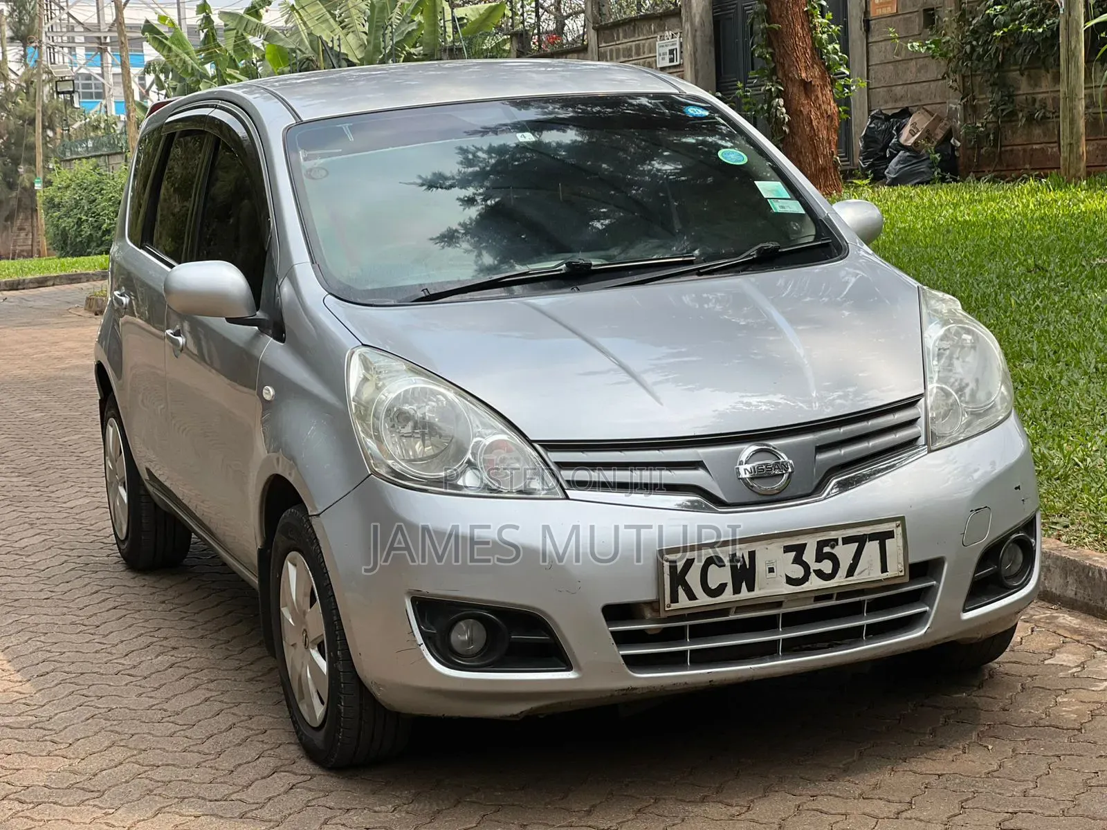 Nissan Note 2012 Silver