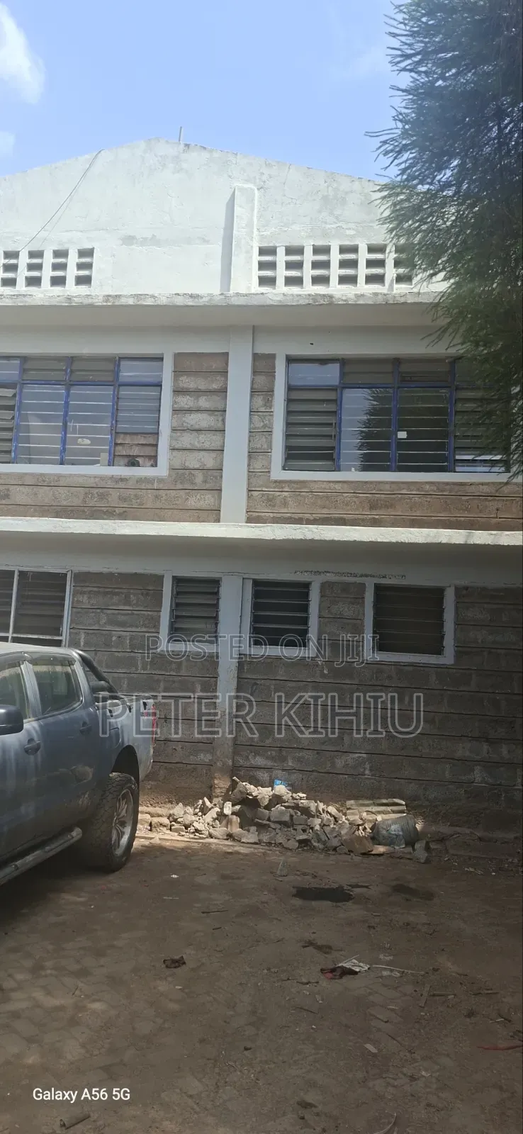 Godown to Let 5000sqft Off Enterprise Road at Road A