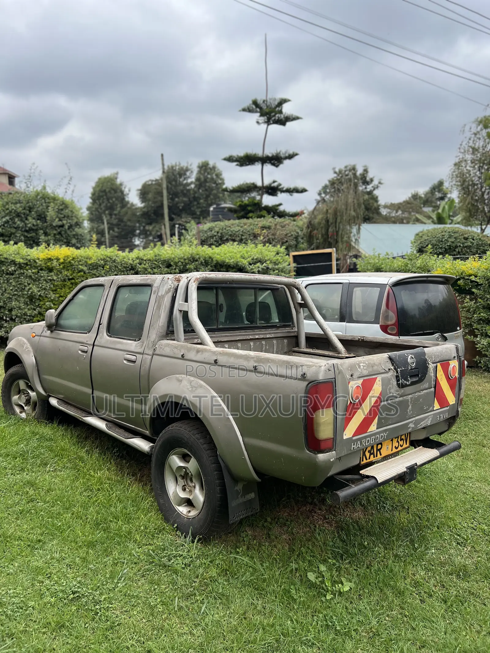Nissan Hardbody 3300i V6 D-Cab 4WD Automatic 2005 Gray
