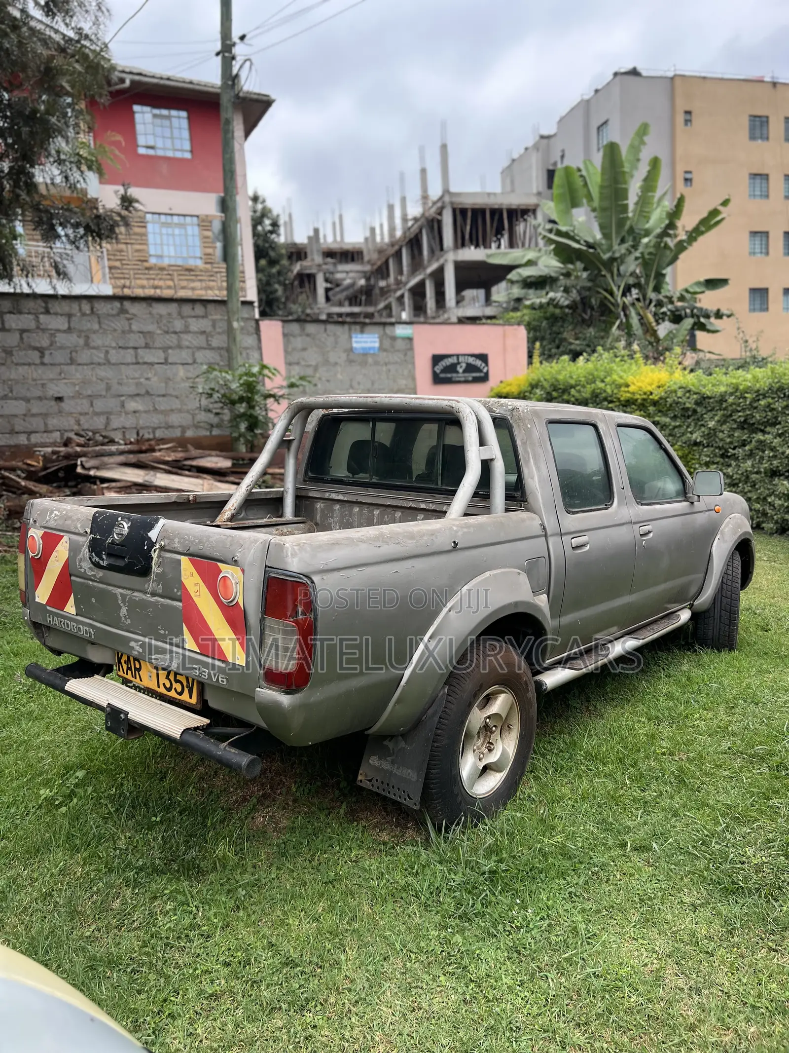Nissan Hardbody 3300i V6 D-Cab 4WD Automatic 2005 Gray