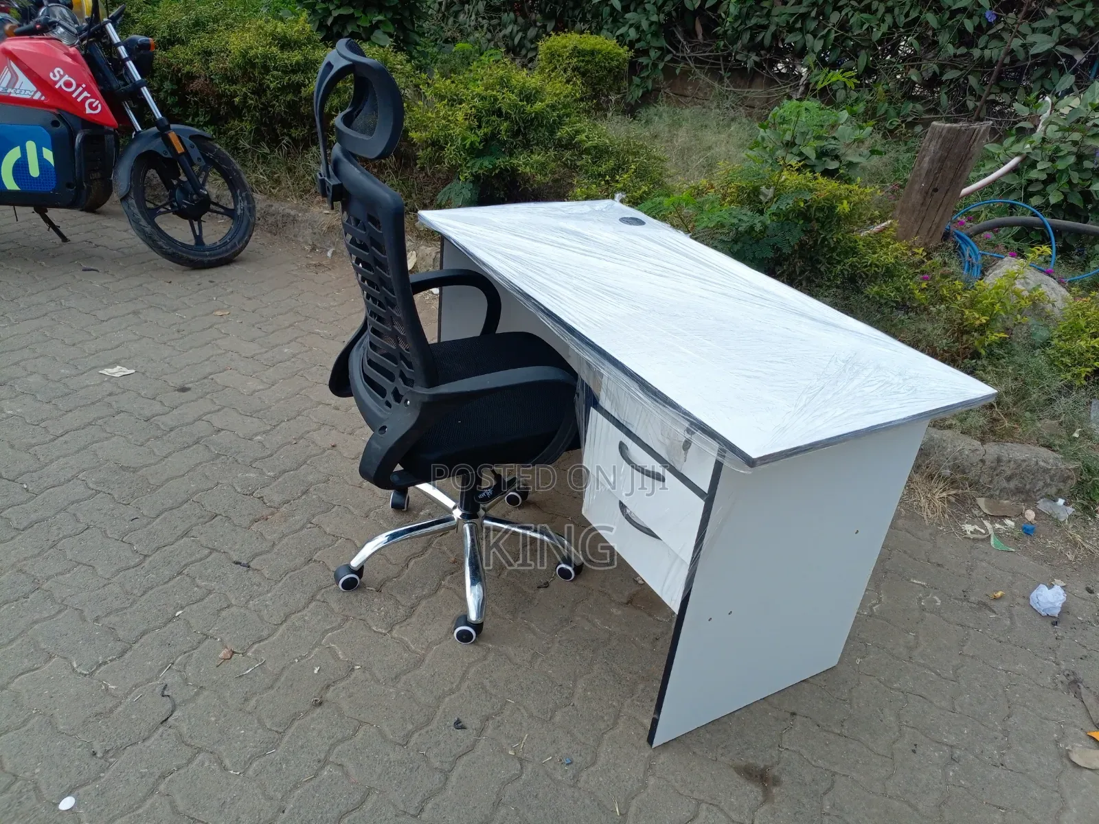 Study Desk and Office Chair