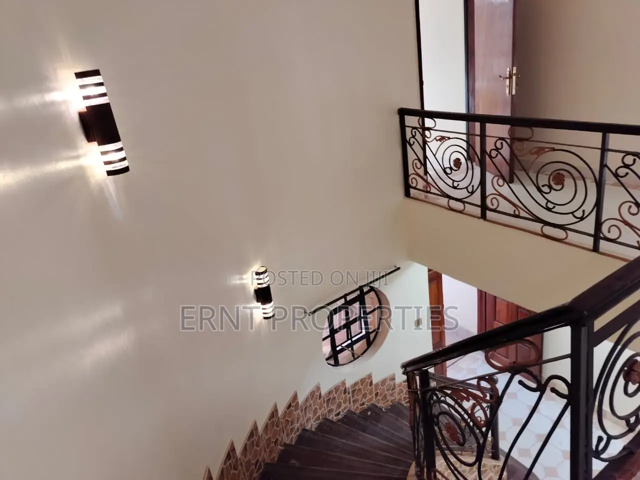 9bdrm Mansion in Kitengela for sale