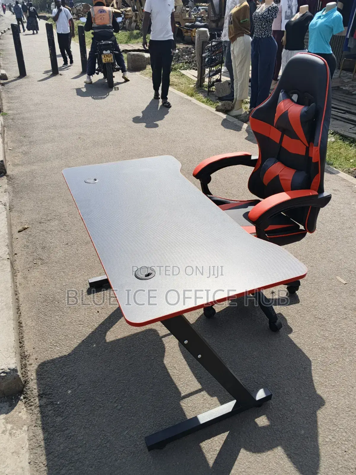 Comfort Gaming Chair and Table Set