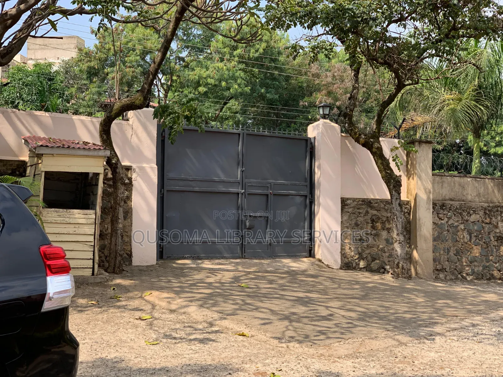 Furnished 4bdrm Mansion in Lolwe for sale
