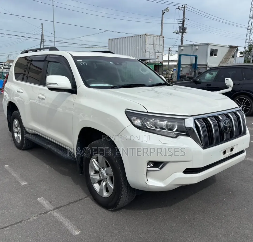 Toyota Land Cruiser Prado 2021 White