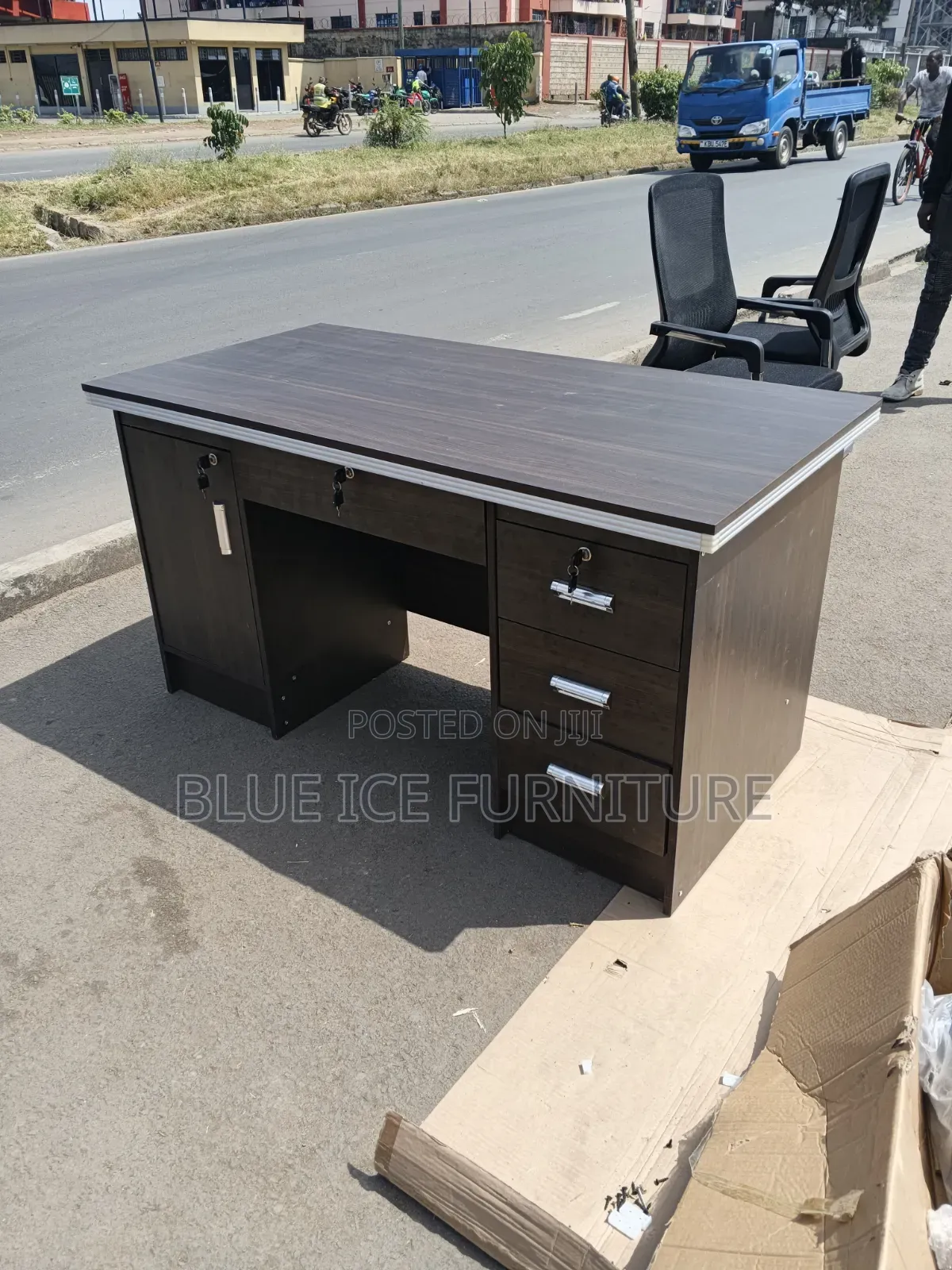Heavy Duty Wooden Office Desk for Directors