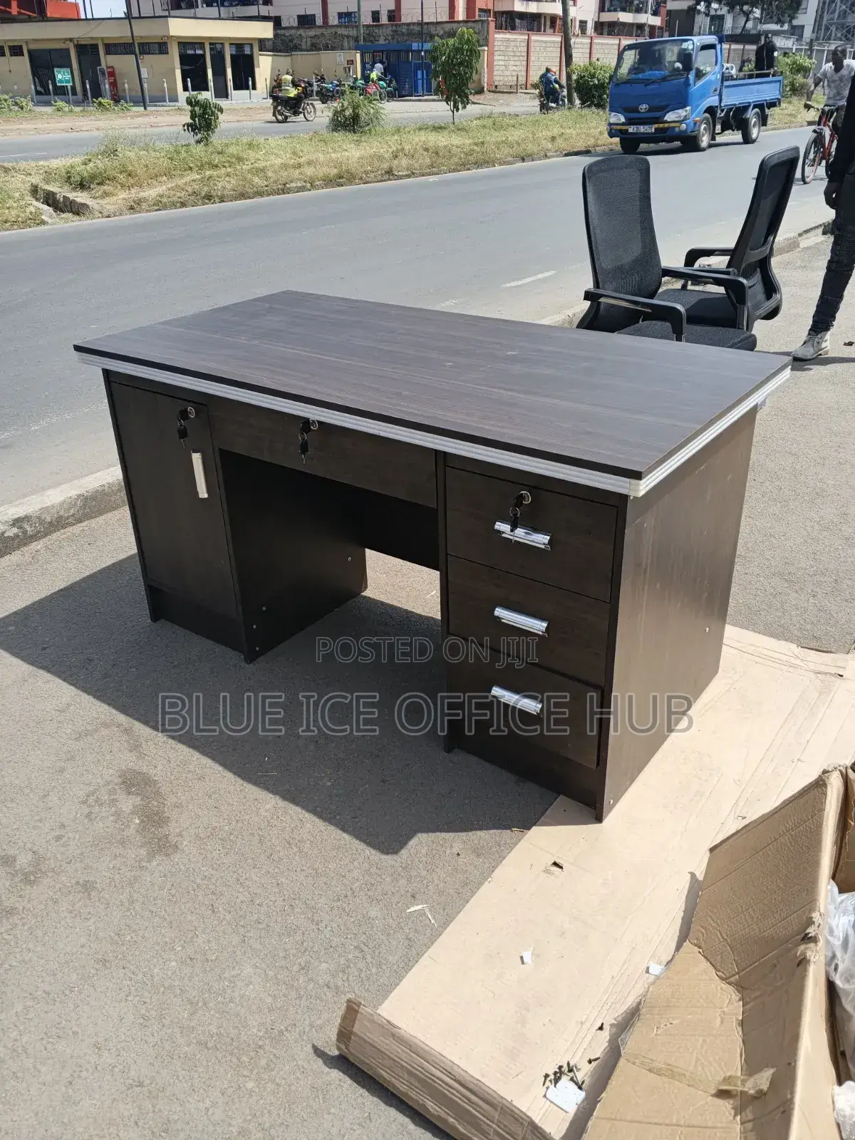 Heavy Duty Wooden Office Desk for Directors