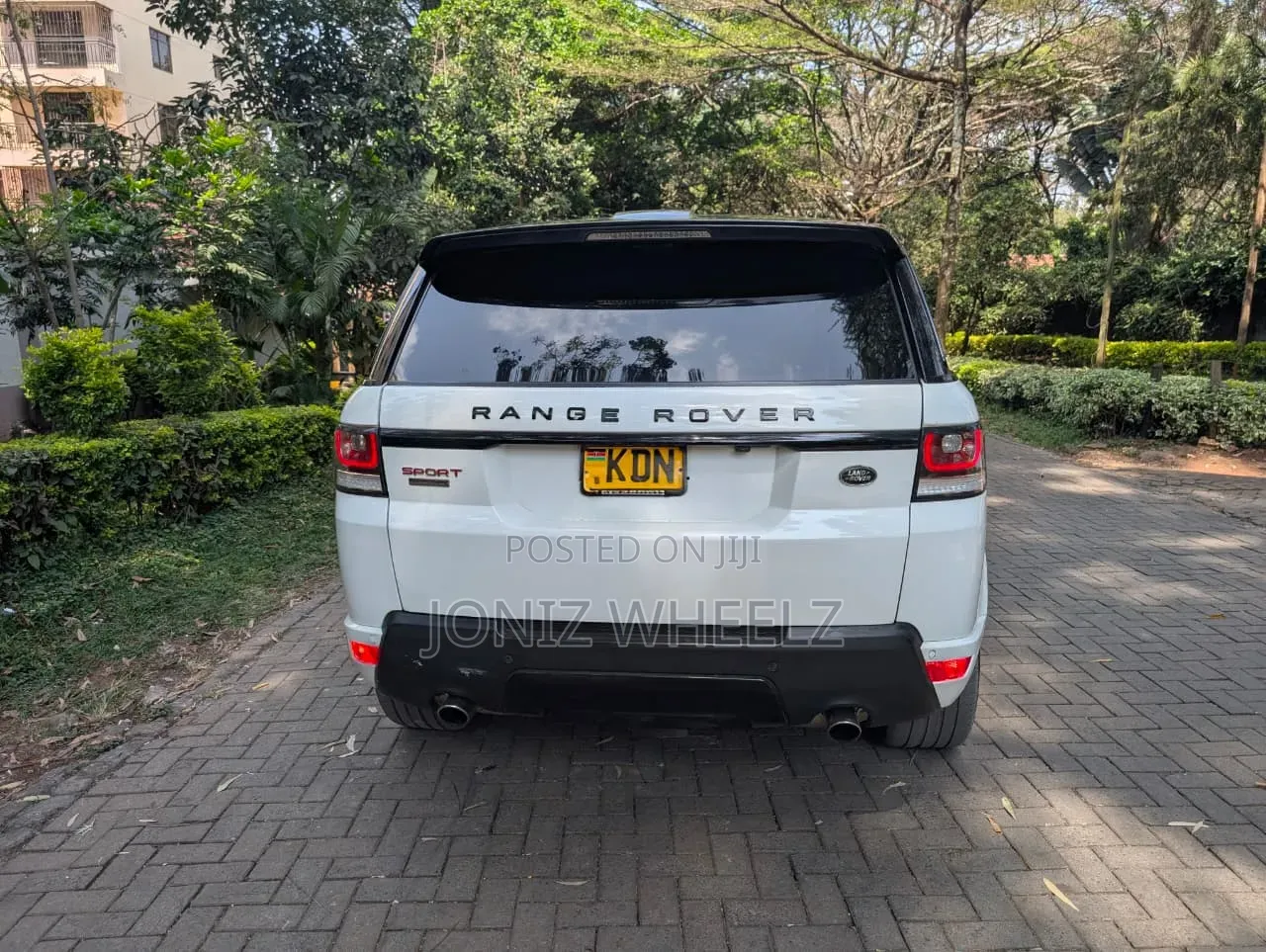 Land Rover Range Rover Sport Autobiography 4x4 (5.0L 8cyl 6A) 2013