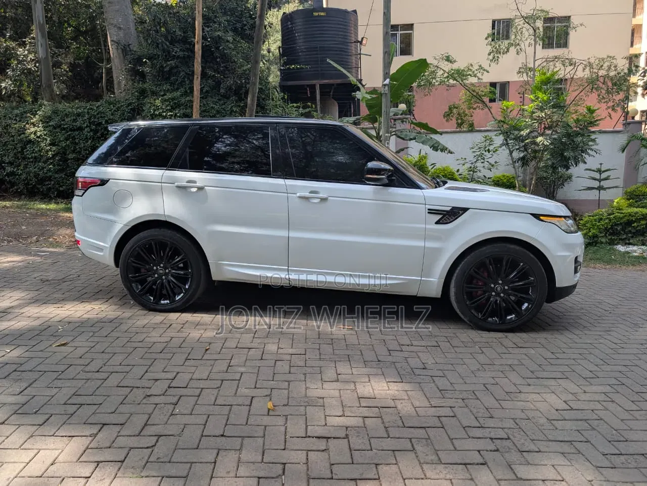 Land Rover Range Rover Sport Autobiography 4x4 (5.0L 8cyl 6A) 2013