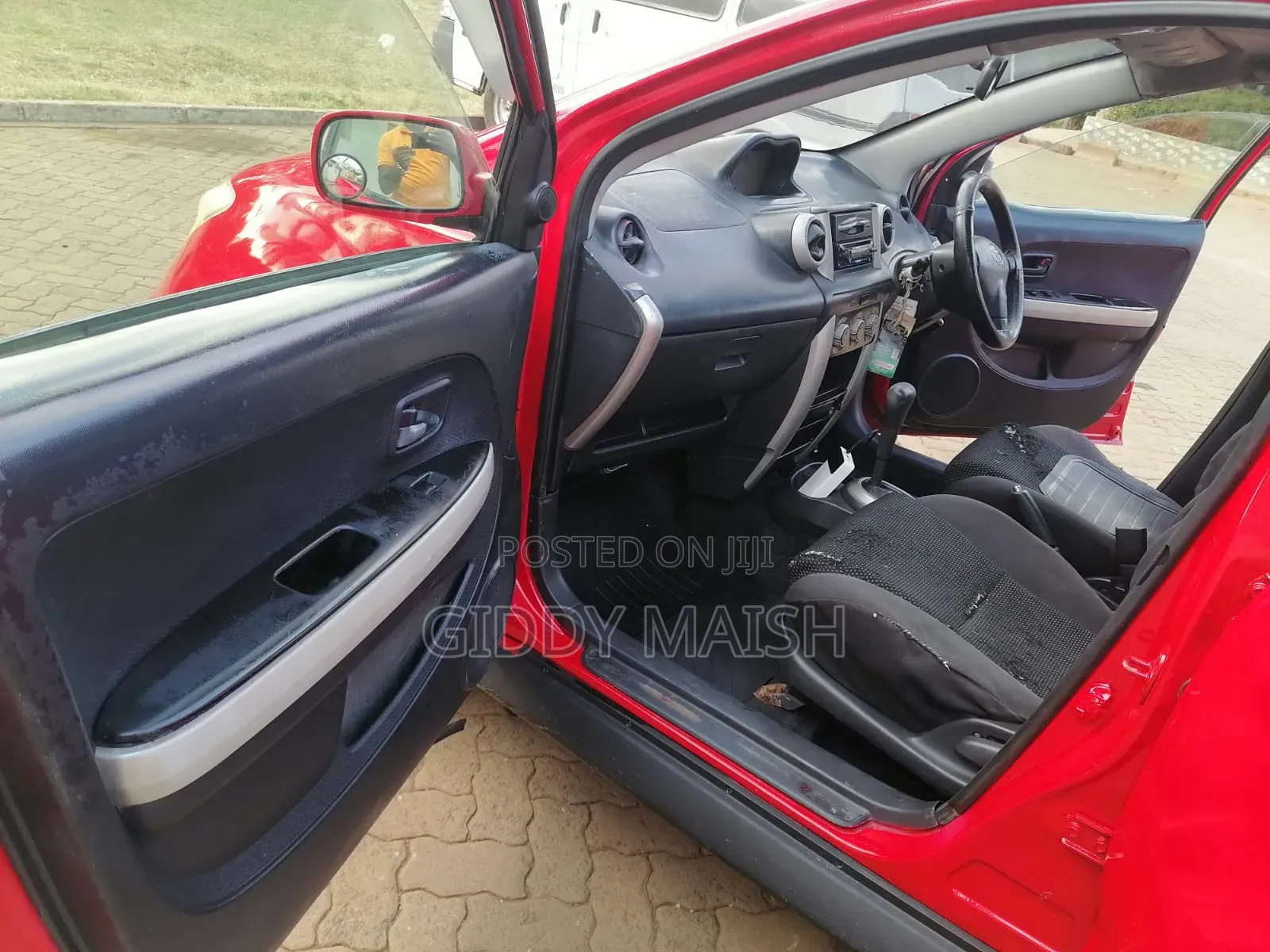 Toyota IST 2006 Red