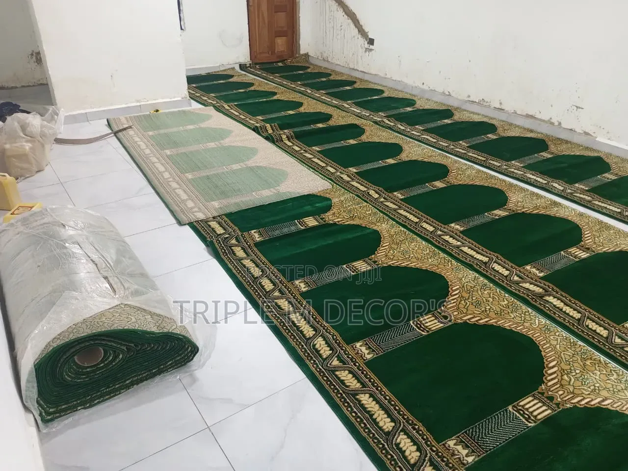 Premium Mihrab Mosque Carpet