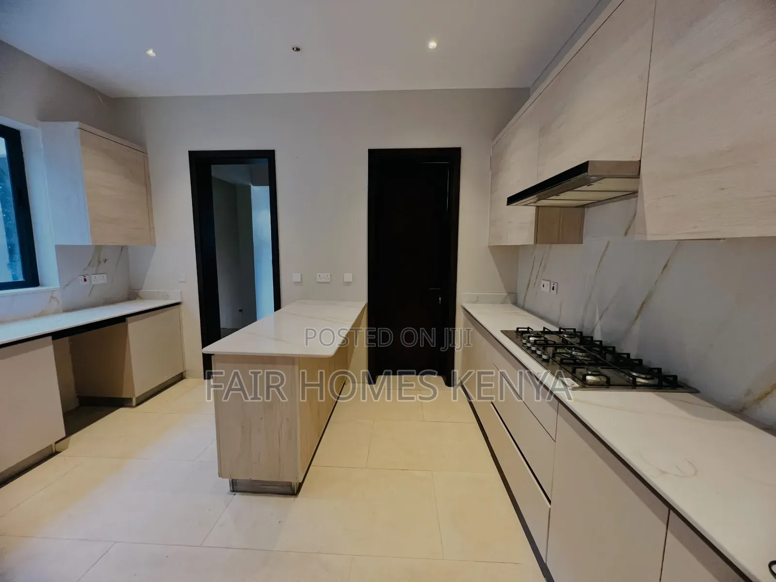 5bdrm Townhouse / Terrace in Manyani East, Muthangari for rent