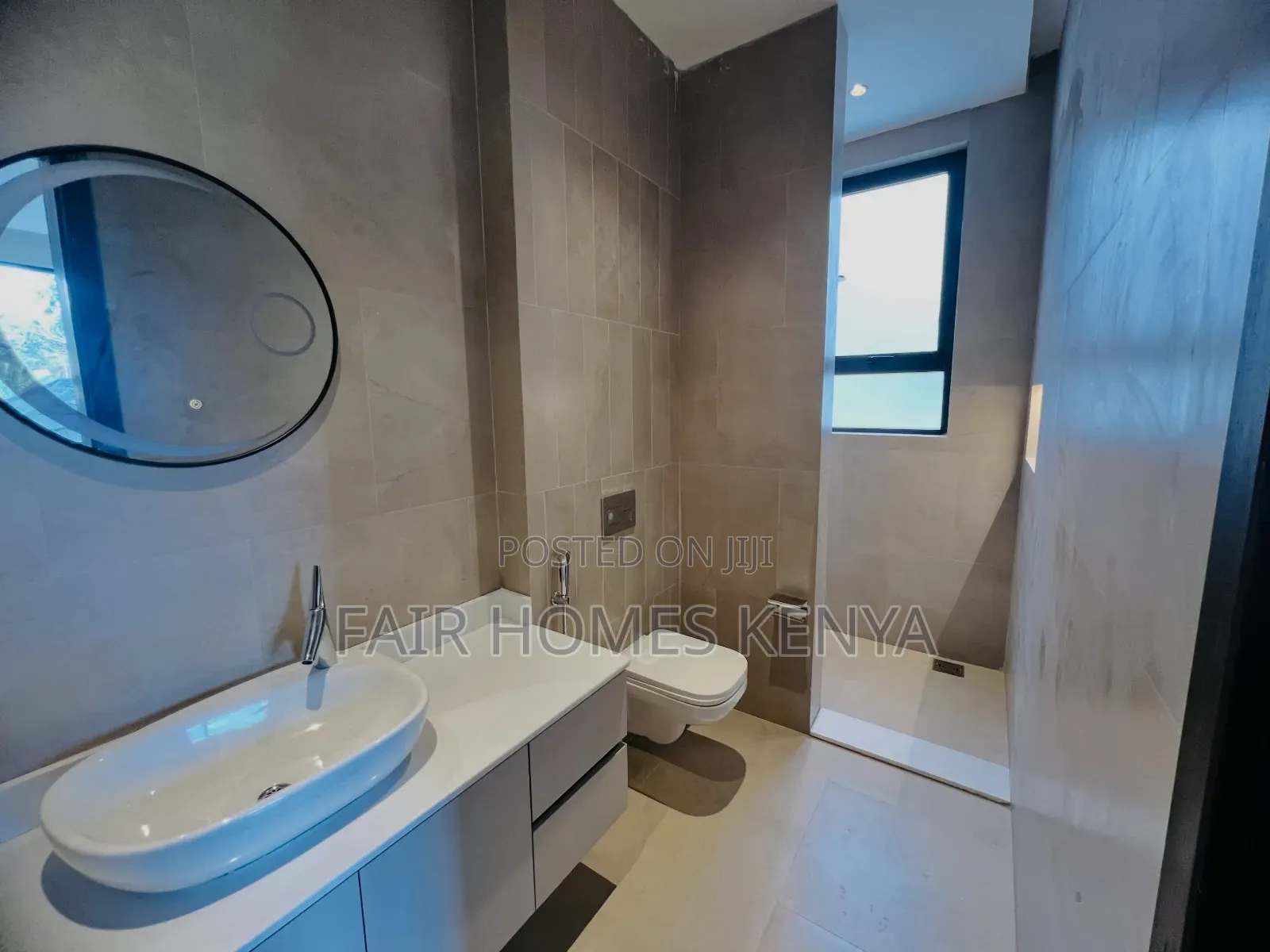 5bdrm Townhouse / Terrace in Manyani East, Muthangari for rent