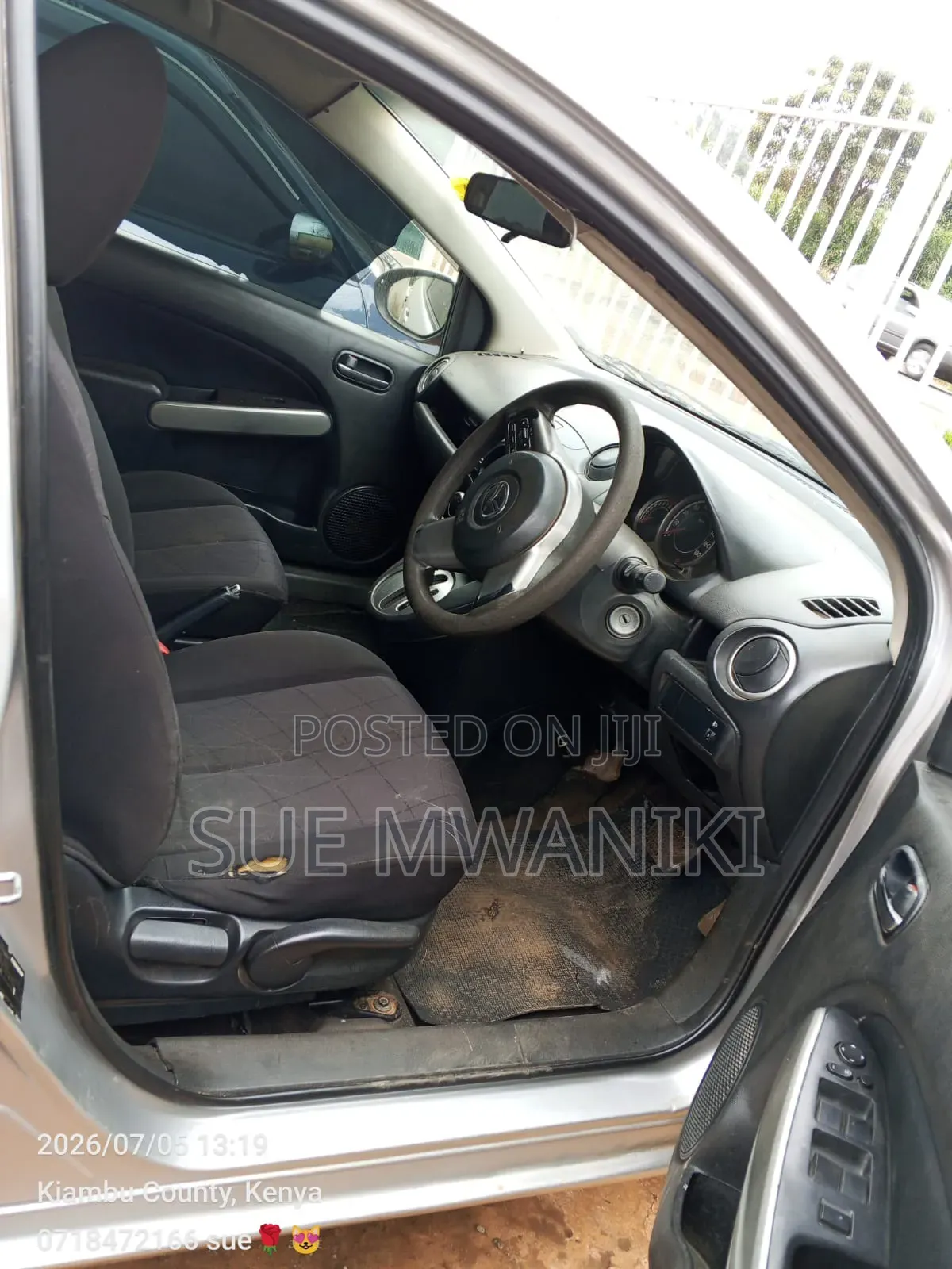 Mazda Demio 2013 Silver